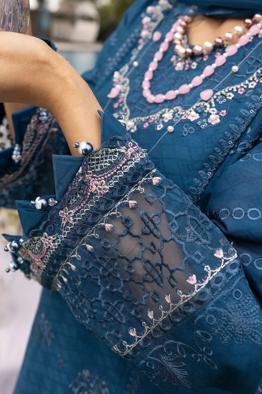 SIMRANS IVANA LUXE CHIKANKARI EID COLLECTION 3 PIECE READYMADE BK12