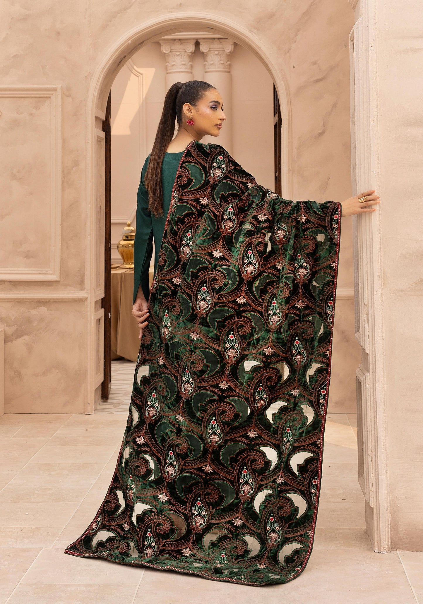 Hanna Dhanak 3PC Embroidered Readymade Suit with Velvet Shawl SHD22