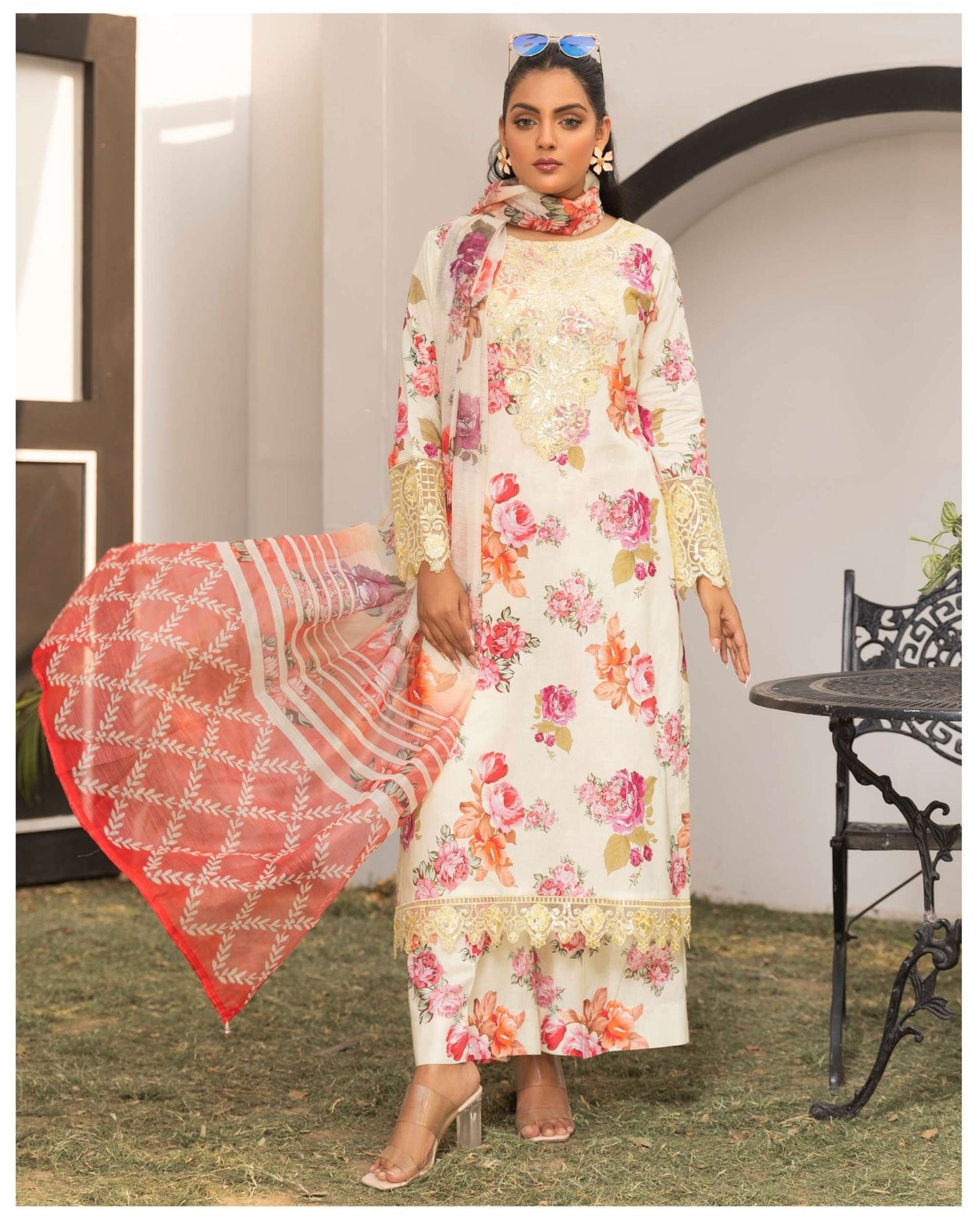 Simrans Lawn 3pc Readymade Laila 02