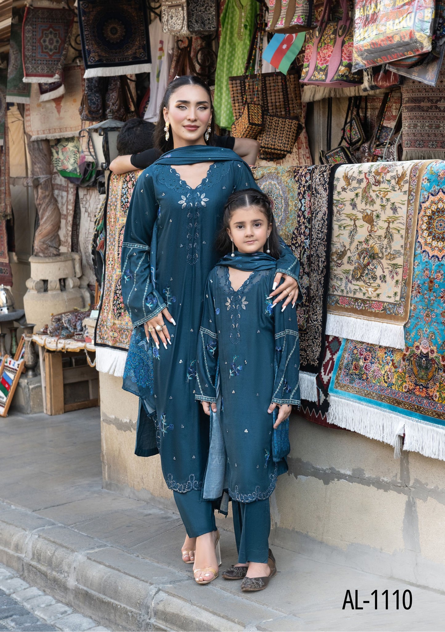 SIMRANS BAKU EMBROIDERED LINEN WITH KOTAIL SHAWLS 3PC EMBROIDERED READYMADE SBL405