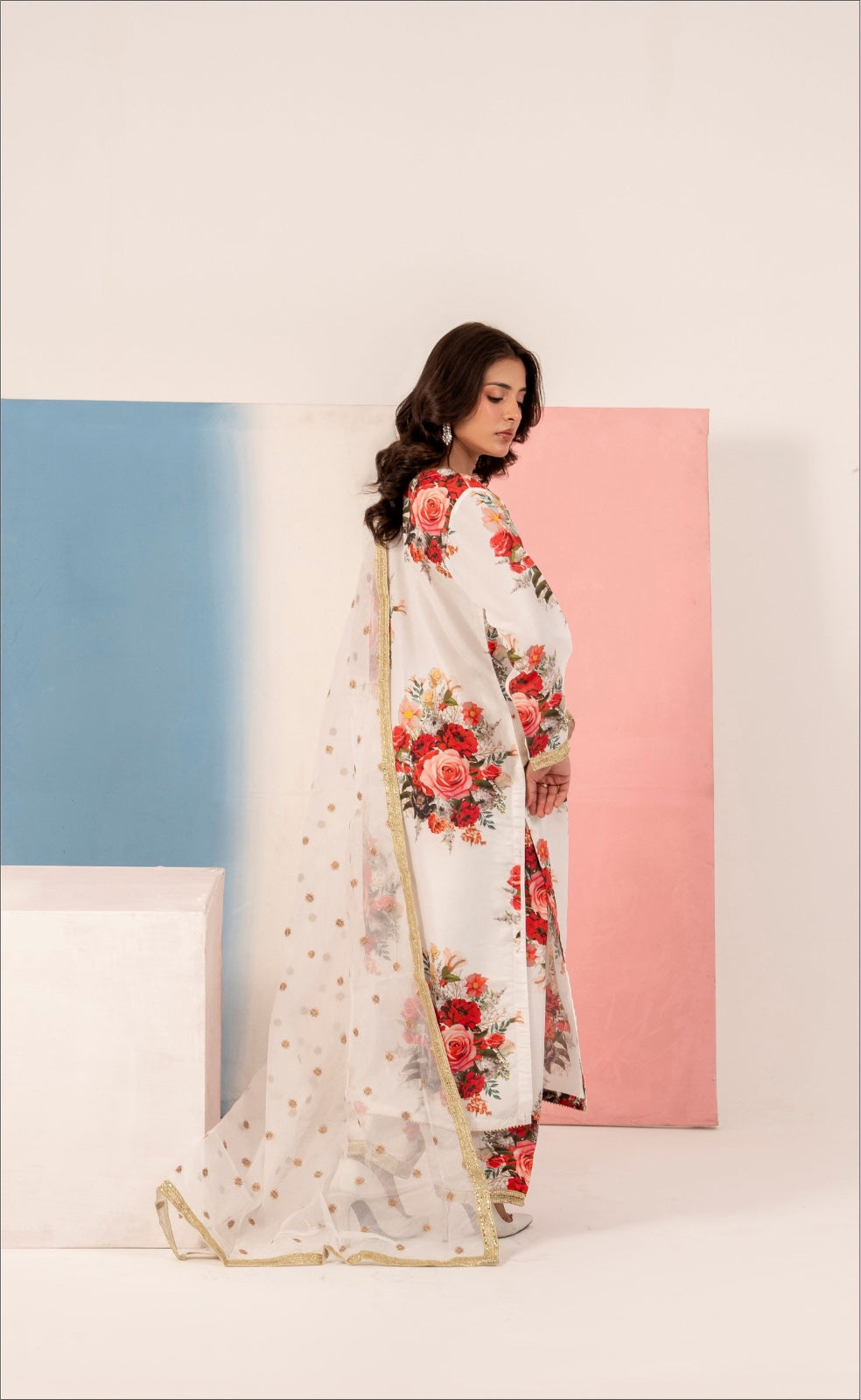 ELSA LUXURY EMBOIDERY COLLECTION CK17