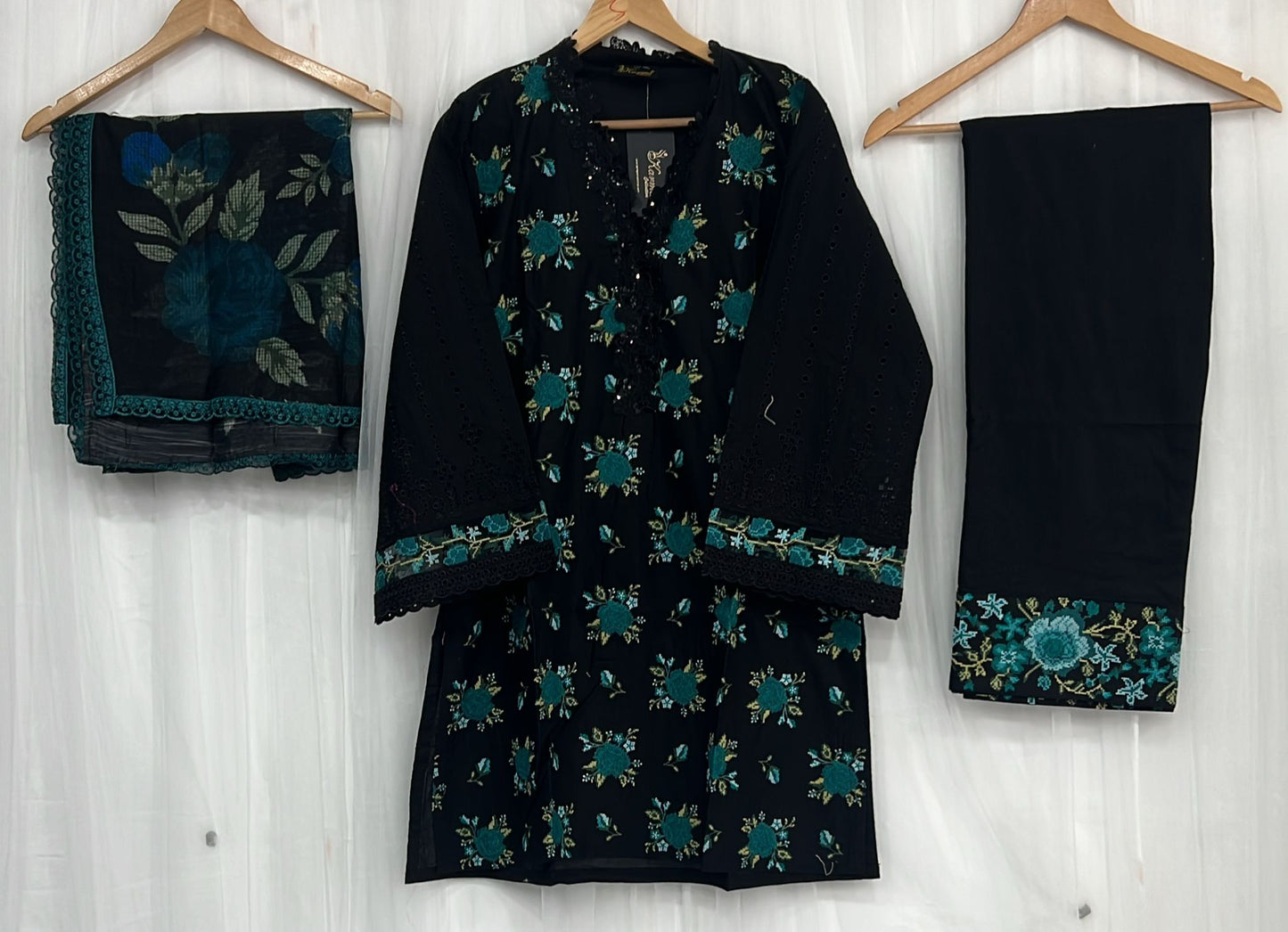 KARMA ‘AAINA’ | EMBROIDERED COTTON READYMADE | KC 152